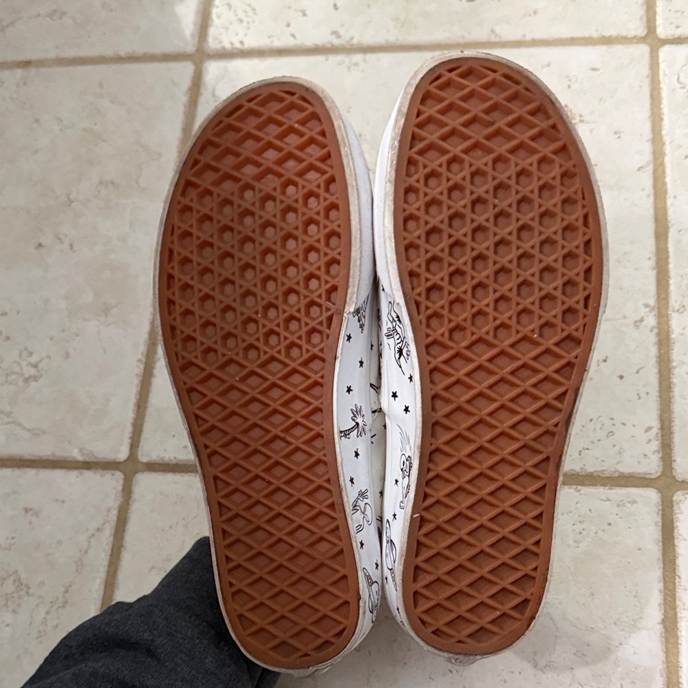 Vans White Sneakers with Alien Graphics - Picture 3 of 4